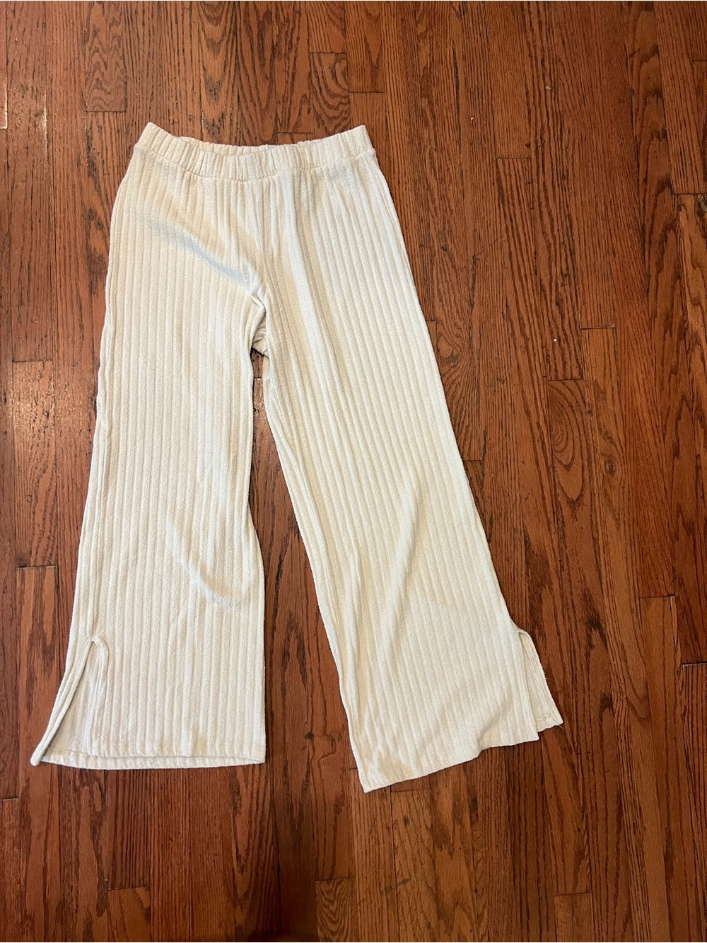 H&M Cream Ribbed Wide Leg Lounge Pants Soft Cozy Split Hem L - Picture 3 of 6